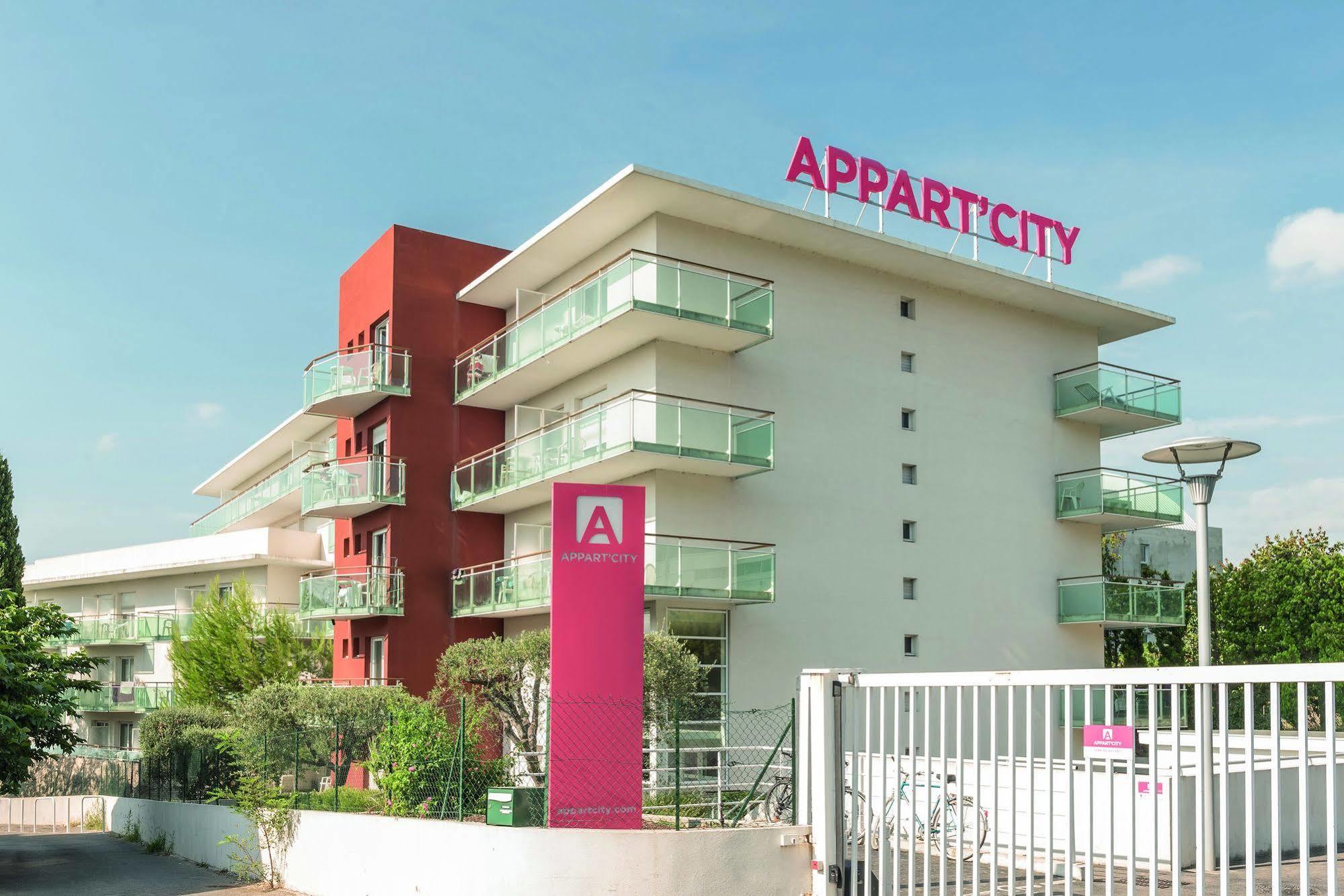อัปปาร์ต ซิตี้ อ็องติบ Aparthotel อองทีบส์ ภายนอก รูปภาพ